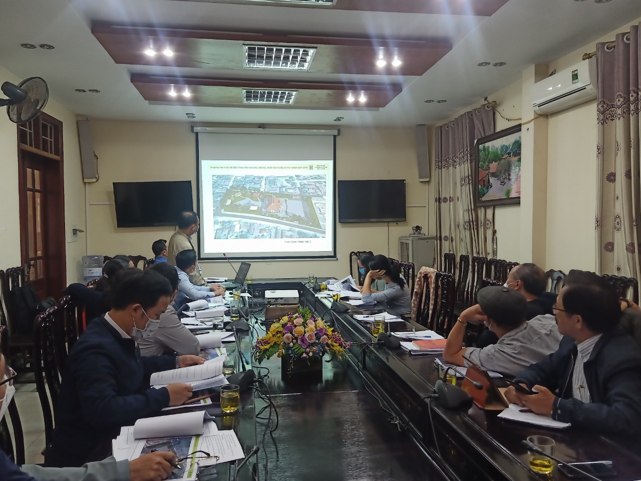 Thông qua Đề cương nâng cấp, chỉnh lý trưng bày Bảo tàng Xô Viết Nghệ Tĩnh và  phương án thiết kế Công trình: Bảo tàng văn hóa các dân tộc miền tây Nghệ An tại huyện Quỳ Châu.
